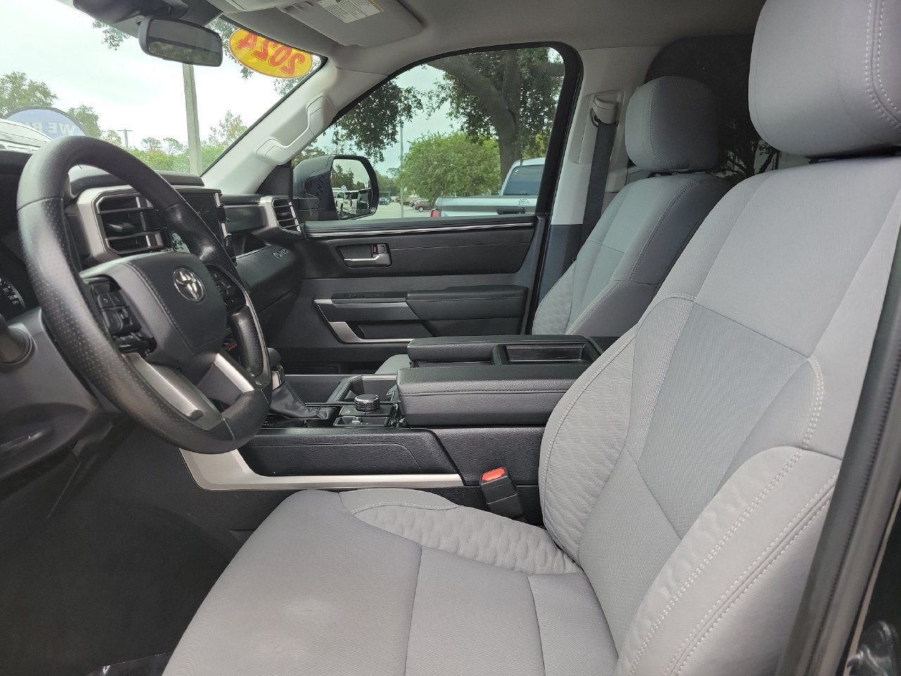 Used 2024 Toyota Tundra SR5 w/ SR5 Convenience Package AWD/4WD image 18
