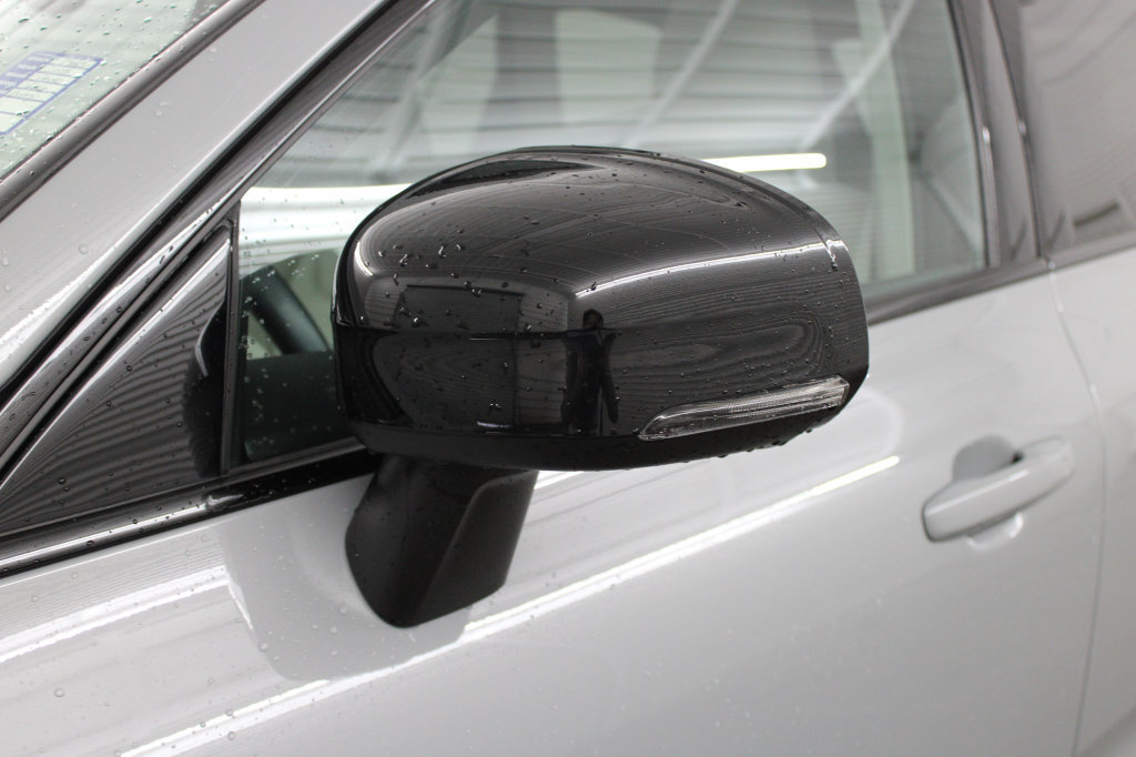 Used 2024 Volvo XC60 B5 Core w/ Protection Package Premier AWD/4WD image 7