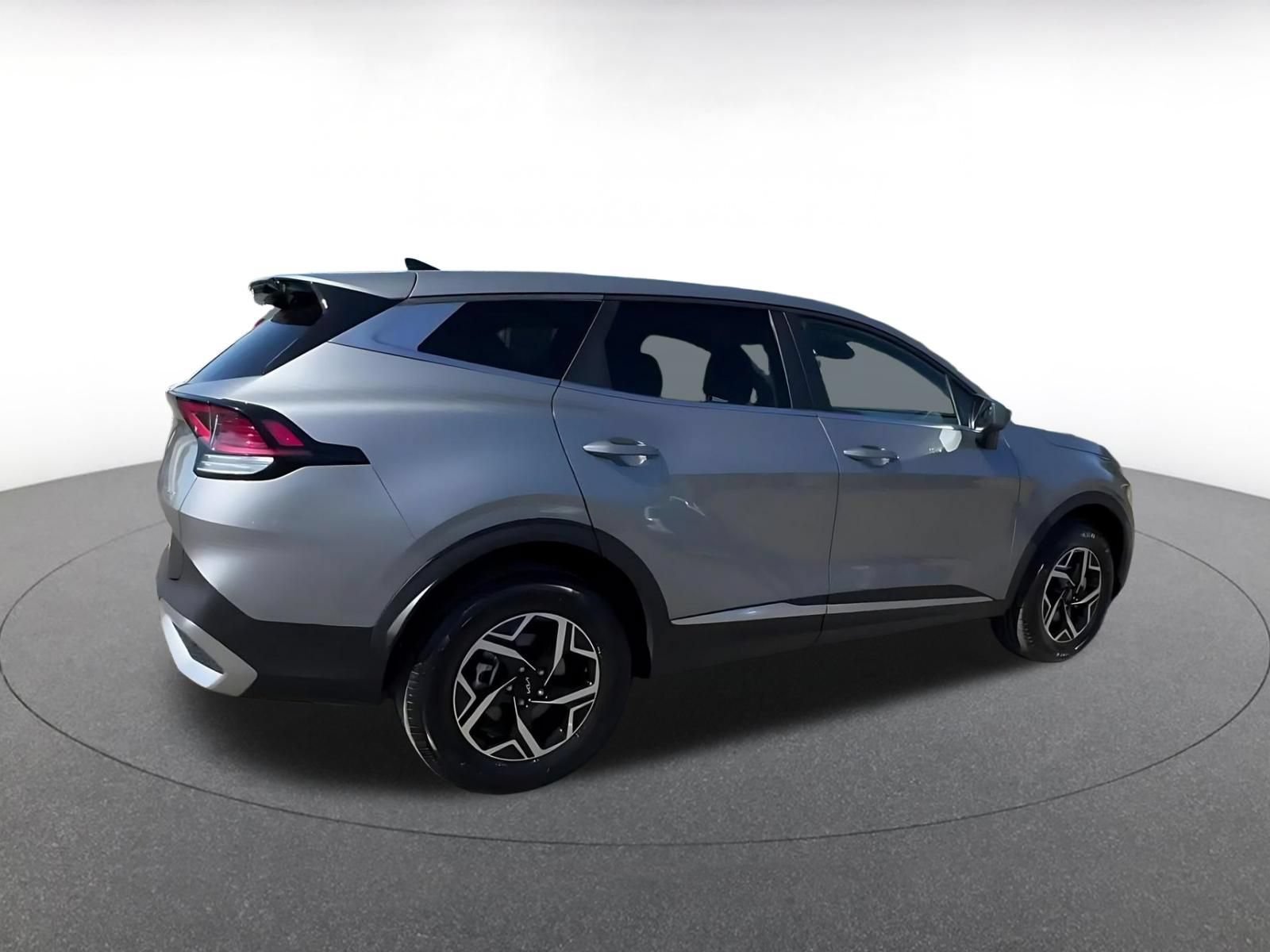 Used 2025 Kia Sportage LX AWD/4WD image 14