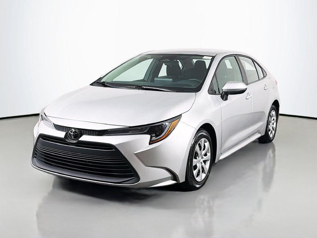 Used 2024 Toyota Corolla LE FWD image 3