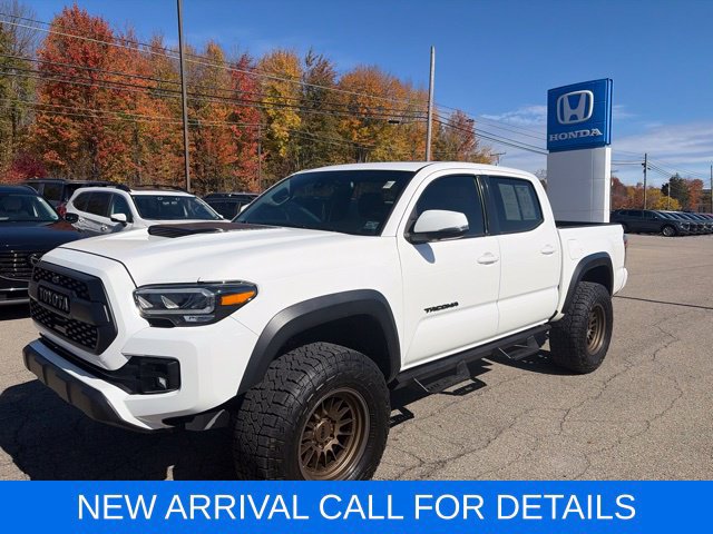 Used 2022 Toyota Tacoma TRD Pro AWD/4WD image 2