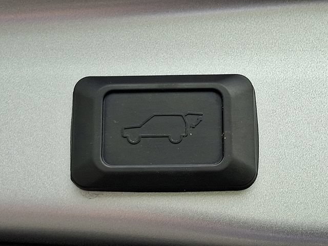 Used 2022 Toyota RAV4 XSE w/ XSE Grade Weather Package AWD/4WD image 29