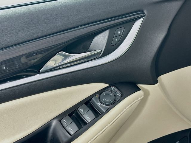 Used 2019 Buick Enclave Essence image 18