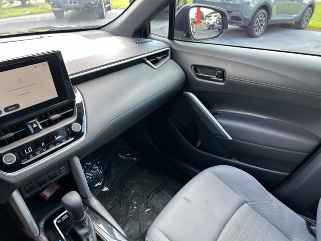 Used 2024 Toyota Corolla Cross AWD Hybrid image 28