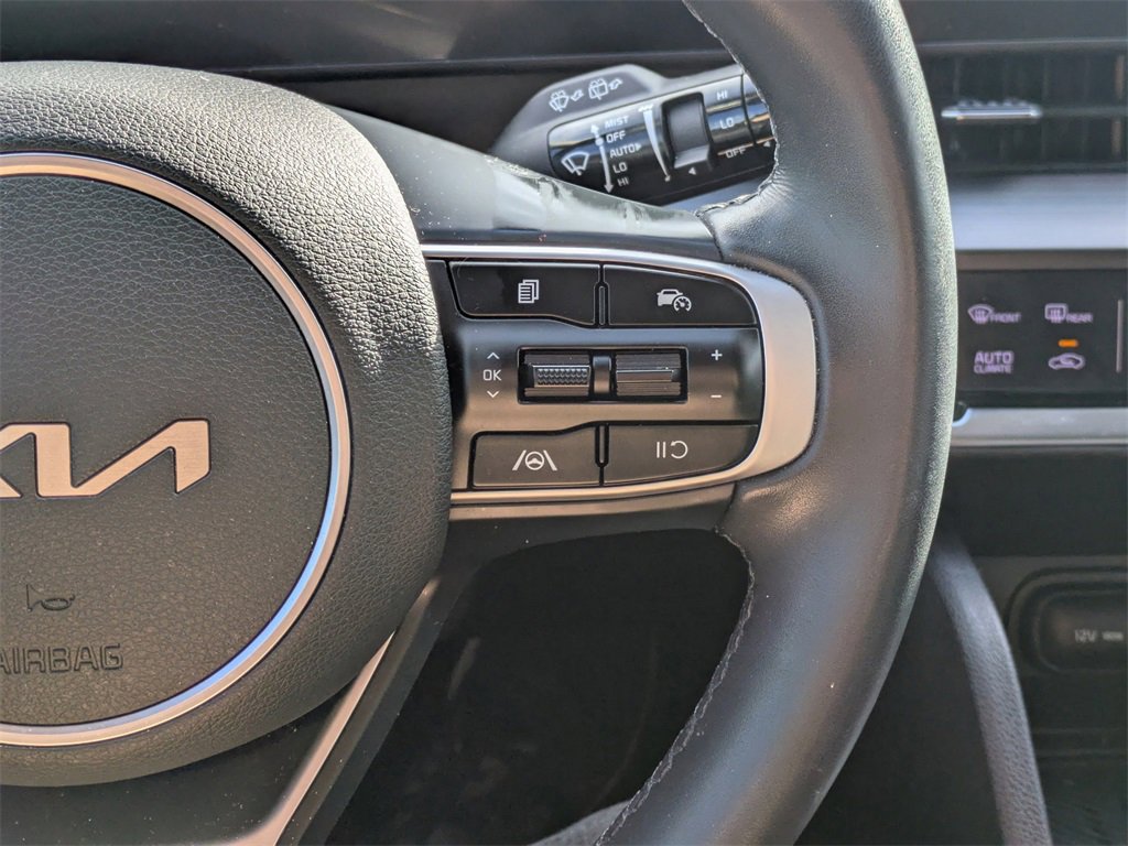 Used 2023 Kia Sportage EX image 17