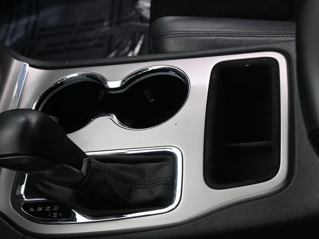 Used 2018 Jeep Grand Cherokee Altitude image 21