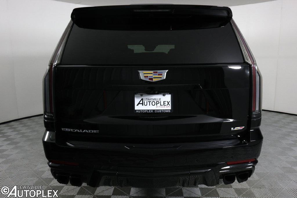 Used 2025 Cadillac Escalade ESV V AWD/4WD image 6