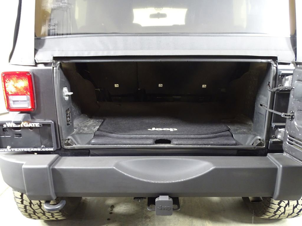 Used 2017 Jeep Wrangler Unlimited Sport w/ Connectivity Group image 11