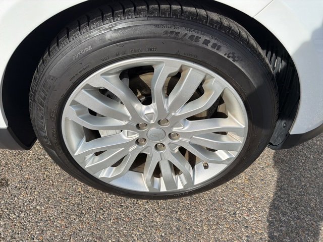 Used 2020 Land Rover Range Rover Sport SE image 5