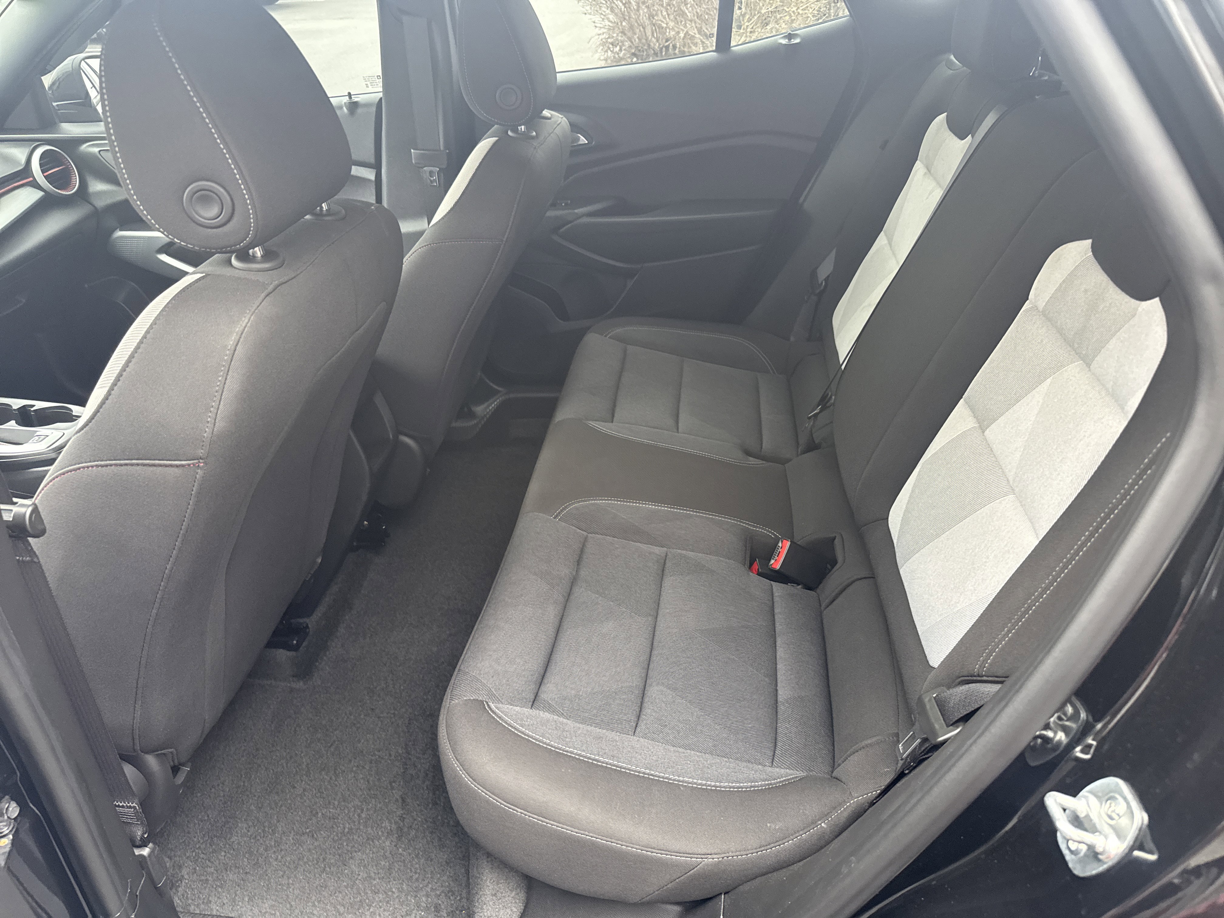 Used 2025 Chevrolet Trax RS w/ Driver Confidence Package FWD image 13