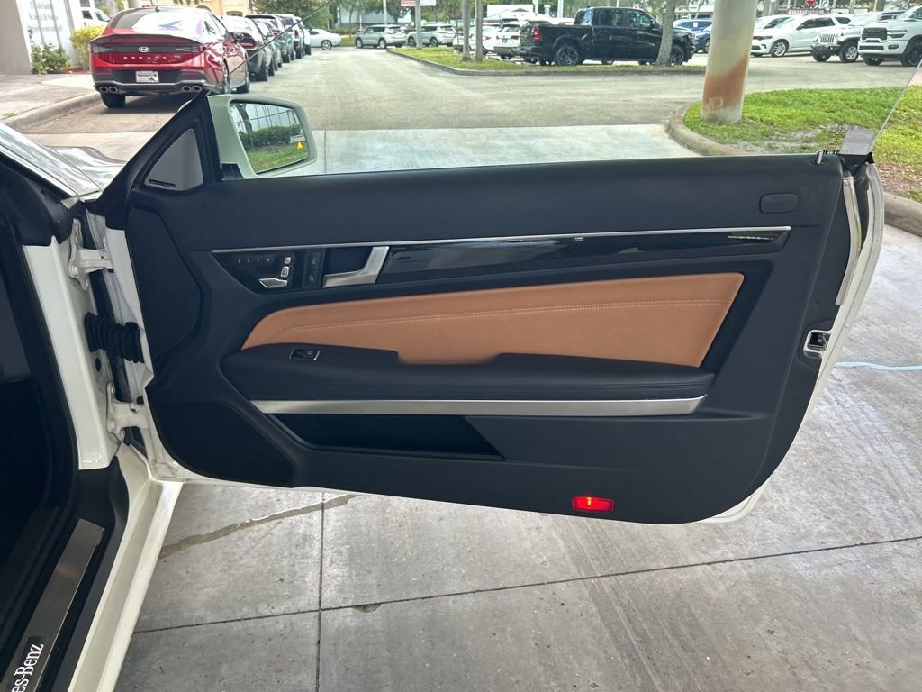 Used 2015 Mercedes-Benz E 550 Cabriolet image 37