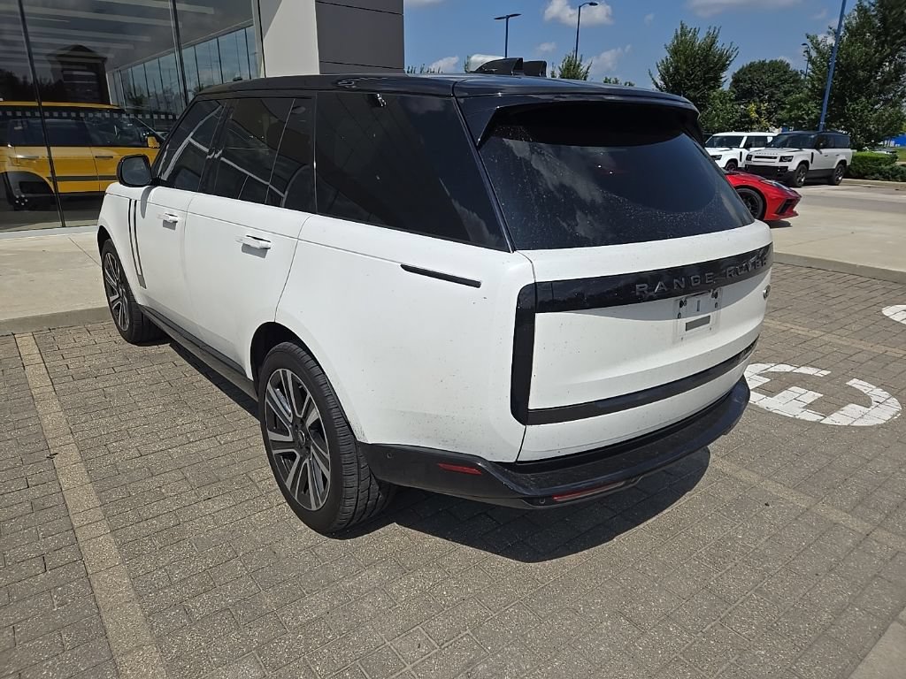 Used 2023 Land Rover Range Rover SE AWD/4WD image 7