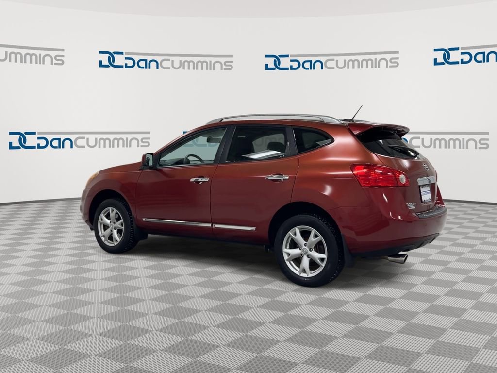 Used 2011 Nissan Rogue SV w/ Premium Pkg image 6