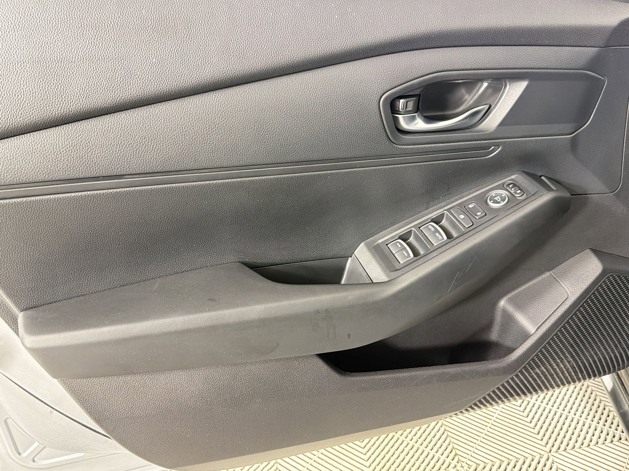 Used 2023 Honda Accord LX image 13