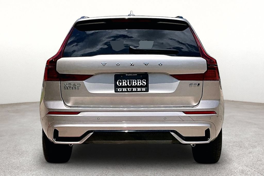 Certified 2026 Volvo XC60 B5 Plus AWD/4WD image 5