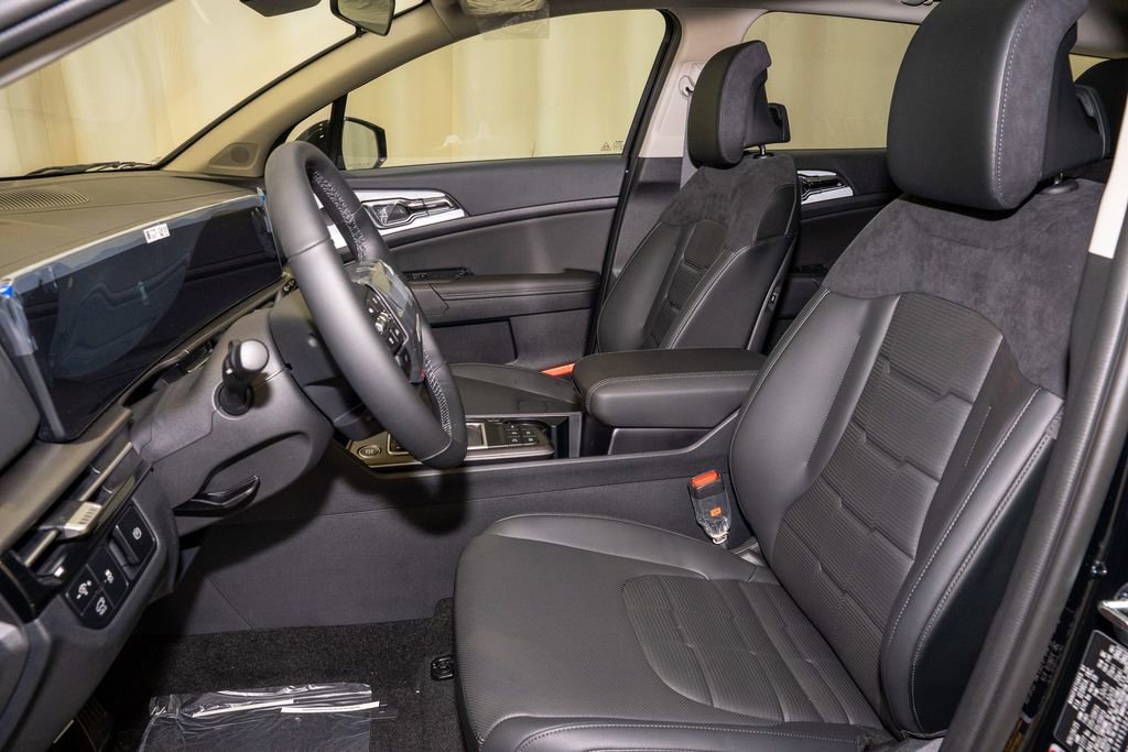 New 2026 Kia Sportage SX FWD image 13