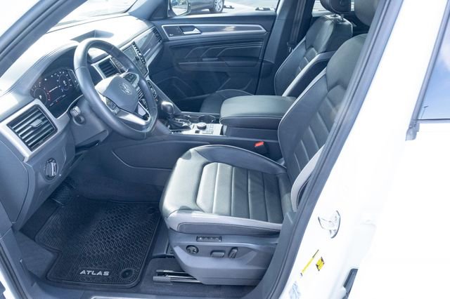 Used 2020 Volkswagen Atlas Cross Sport SEL Premium AWD/4WD image 17