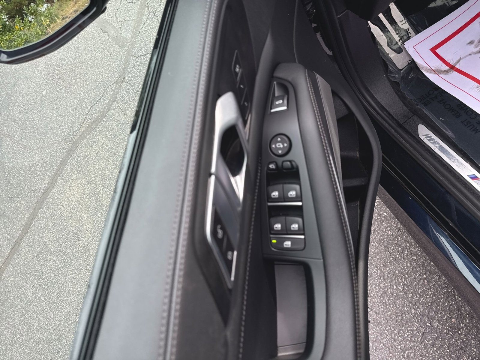 Used 2023 BMW X5 xDrive40i w/ M Sport Package image 9