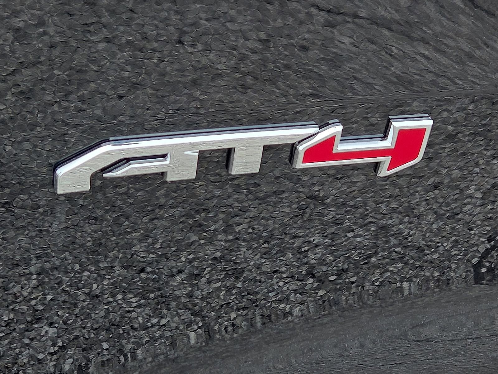 New 2026 GMC Acadia AT4 w/ Luxury Package image 8