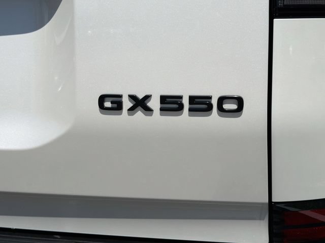 Used 2025 Lexus GX 550 w/ Accessory Package (Z1) AWD/4WD image 11