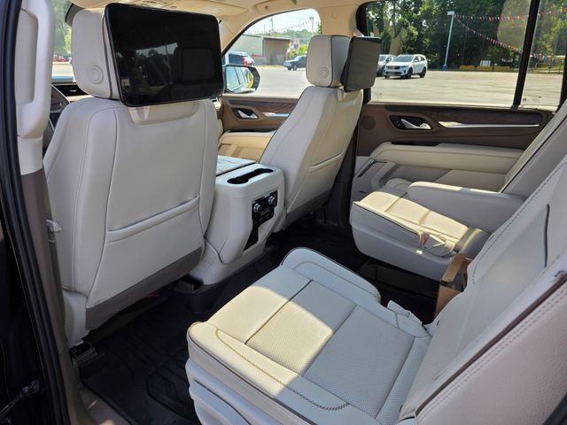 Used 2024 GMC Yukon XL Denali w/ Advanced Technology Package AWD/4WD image 34