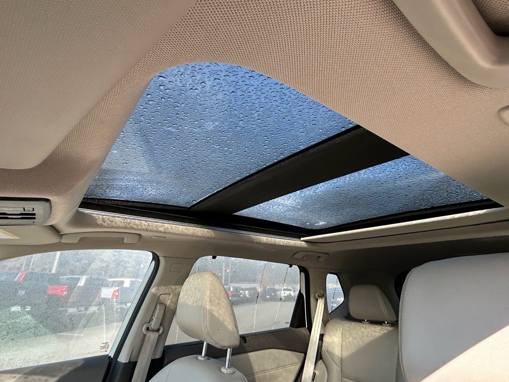 Used 2023 Nissan Rogue SL w/ SL Premium Package image 24