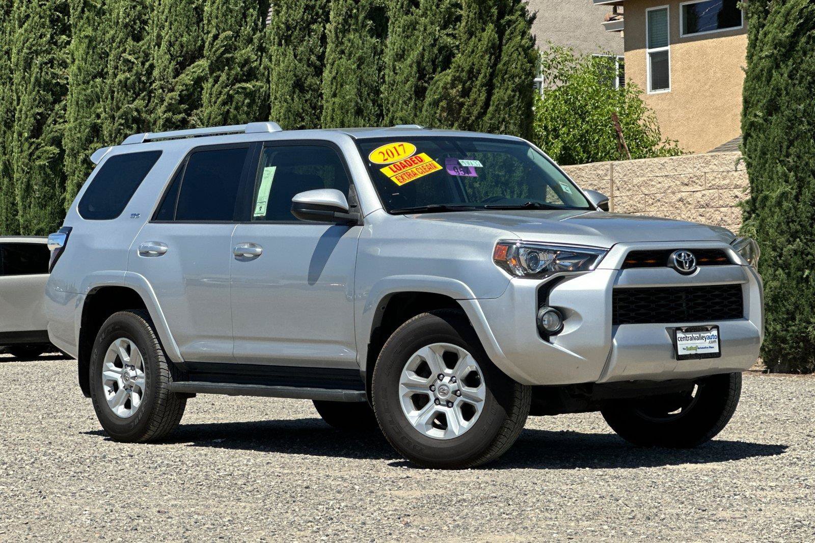 Used 2017 Toyota 4Runner SR5 RWD image 1