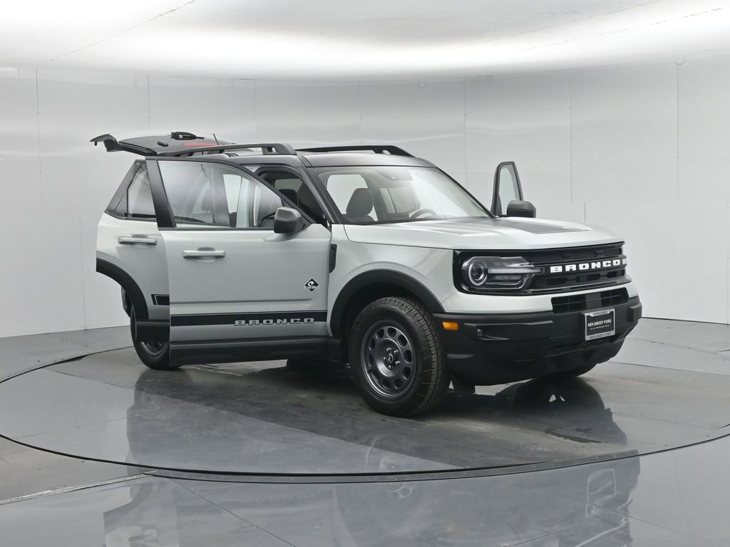 Certified 2024 Ford Bronco Sport Outer Banks w/ Tech Package image 39