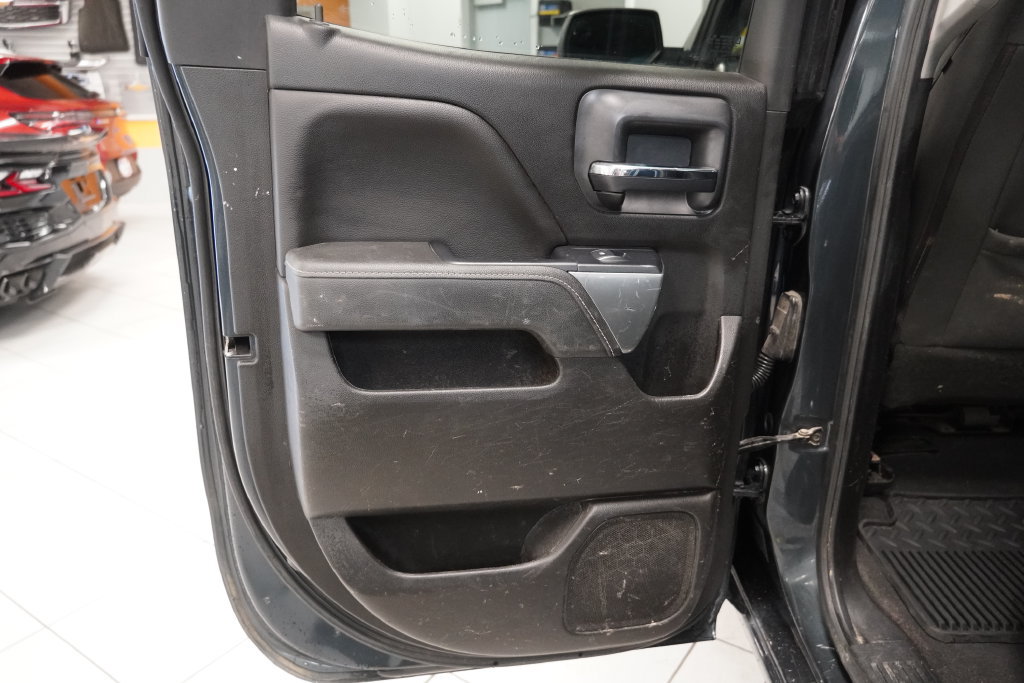 Used 2019 Chevrolet Silverado 1500 LT w/ All Star Edition AWD/4WD image 24