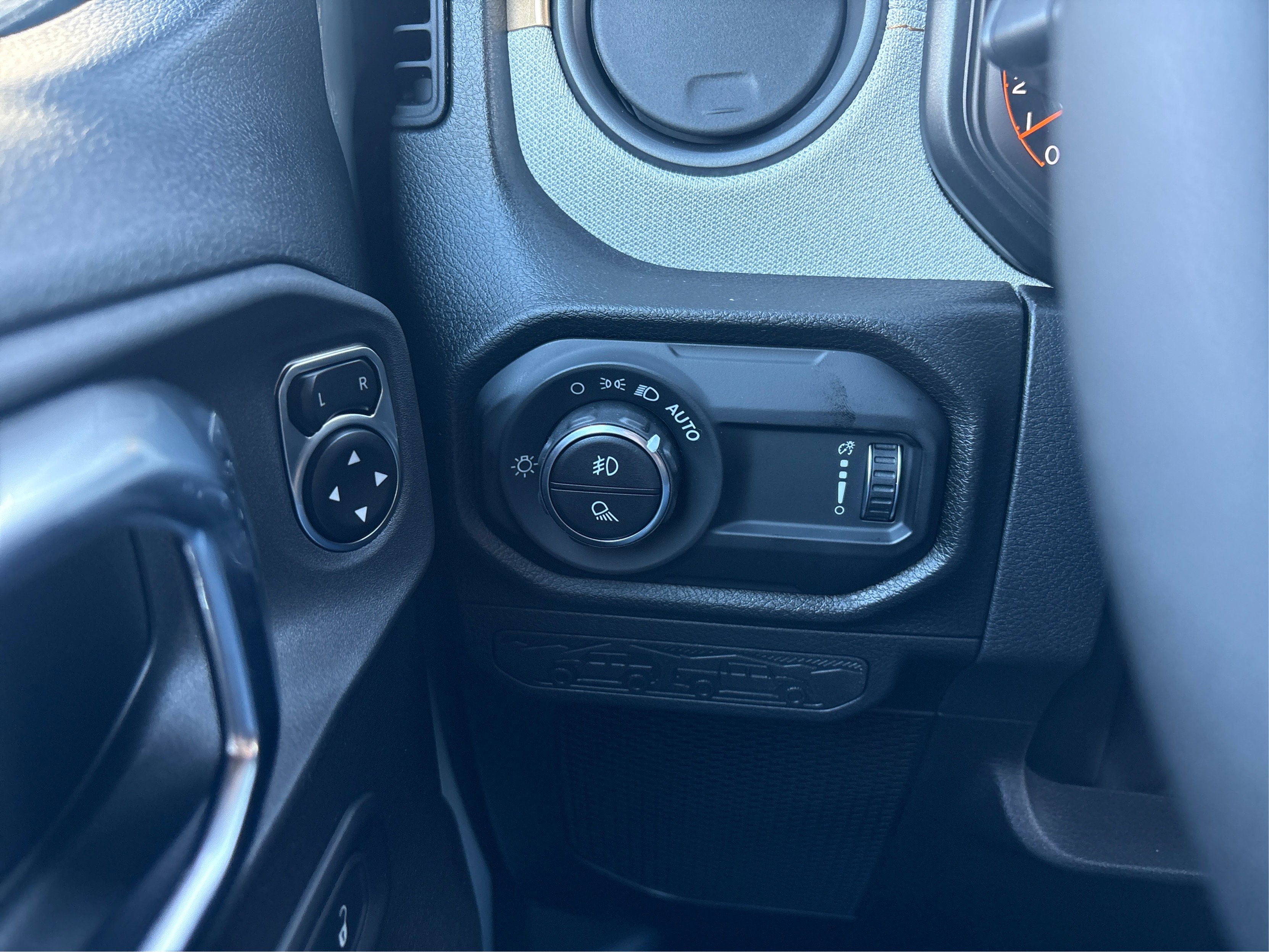 New 2026 Jeep Gladiator Sport image 15