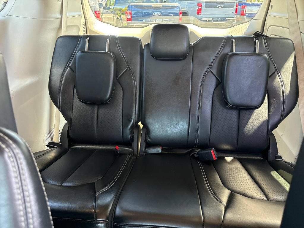 Used 2024 Chrysler Pacifica Limited FWD image 23