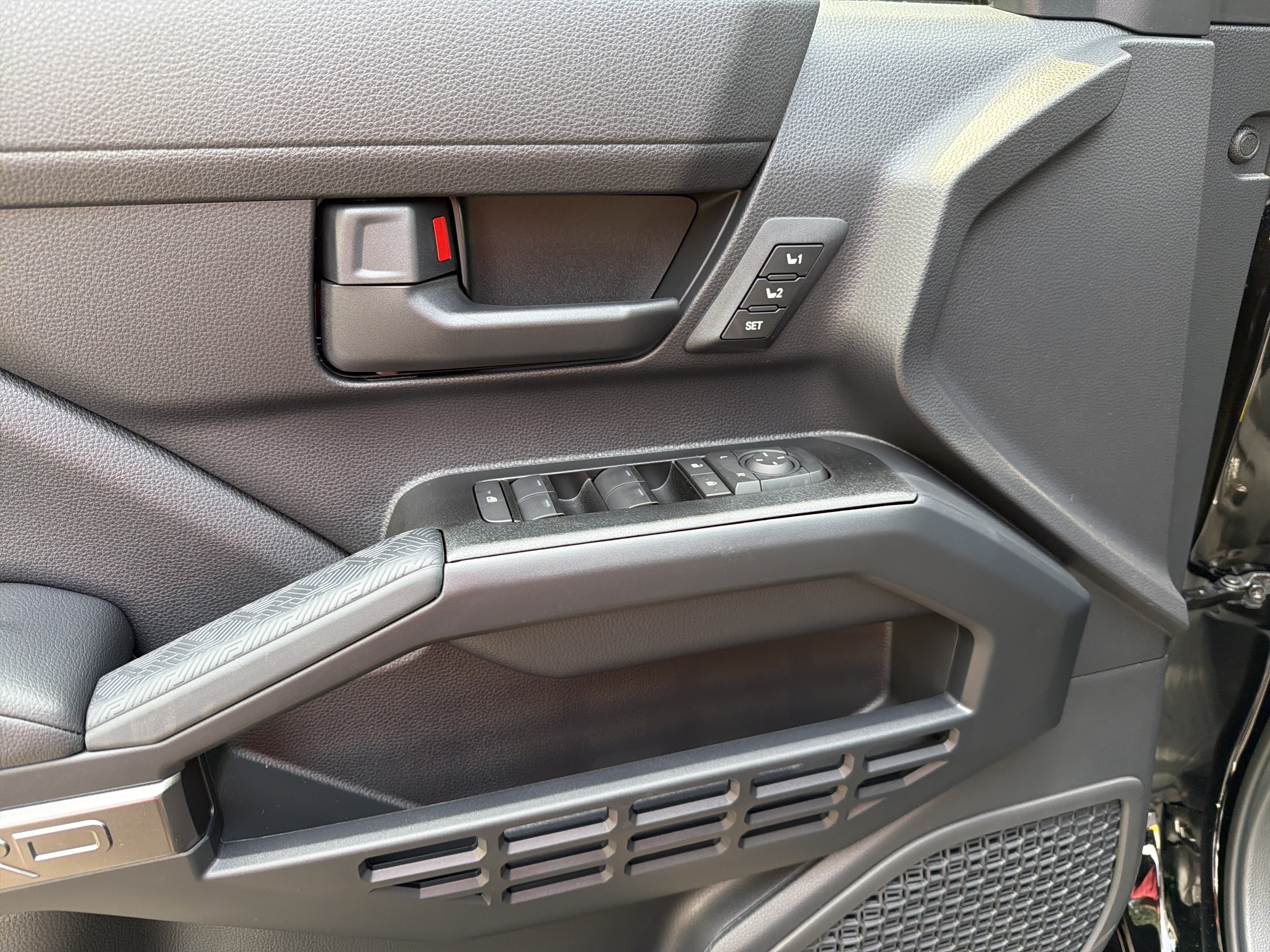 New 2026 Toyota 4Runner TRD Off-Road Premium AWD/4WD image 10