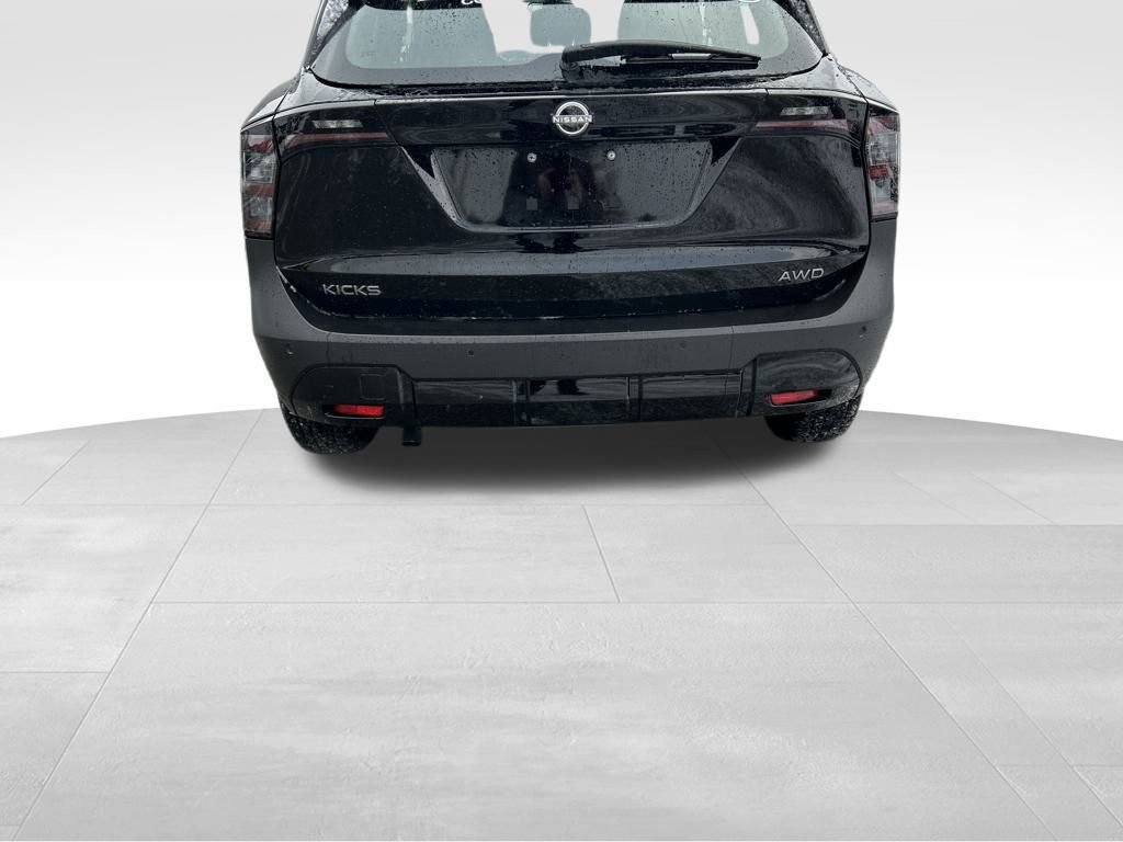 Certified 2025 Nissan Kicks S image 4
