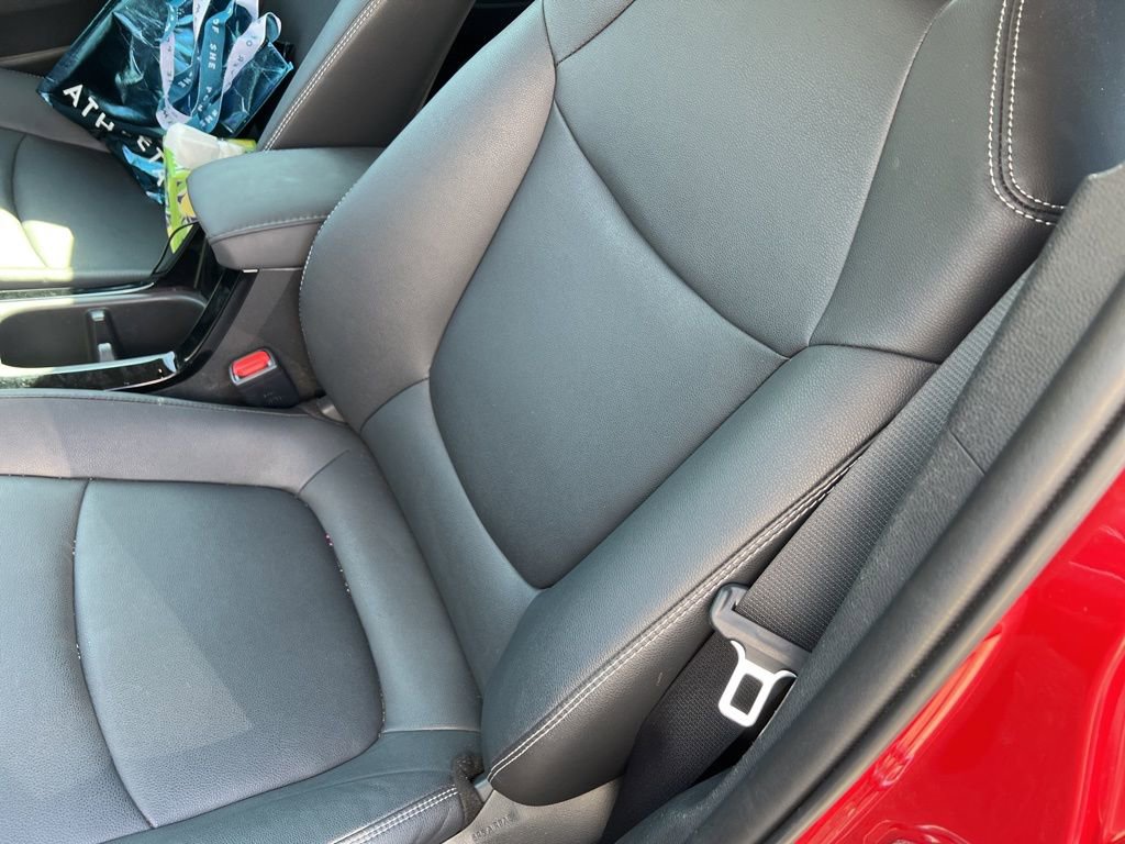 Used 2023 Toyota Corolla Cross XLE w/ Convenience Package image 8