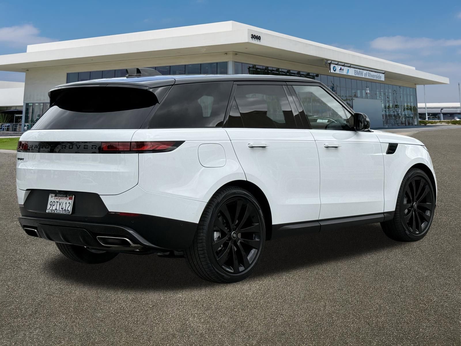 Used 2024 Land Rover Range Rover Sport SE AWD/4WD image 10