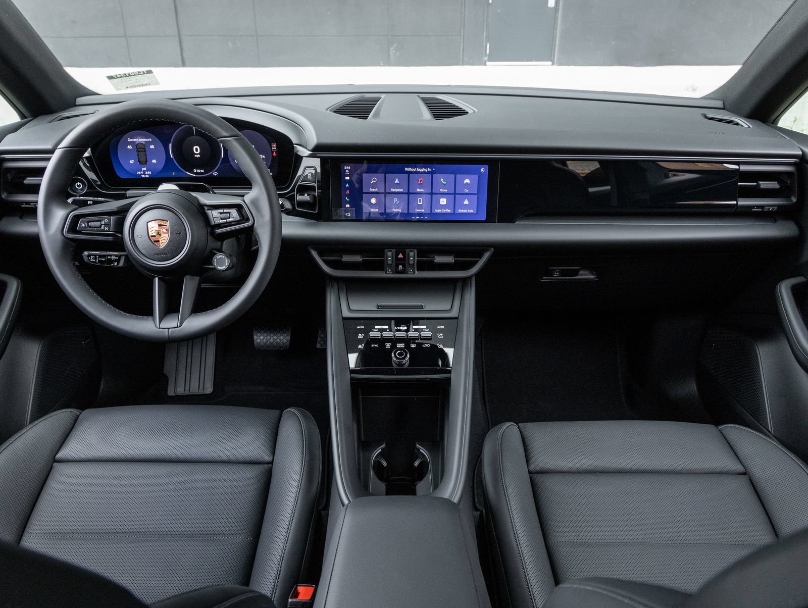 Used 2026 Porsche Macan 4 Electric AWD/4WD image 12