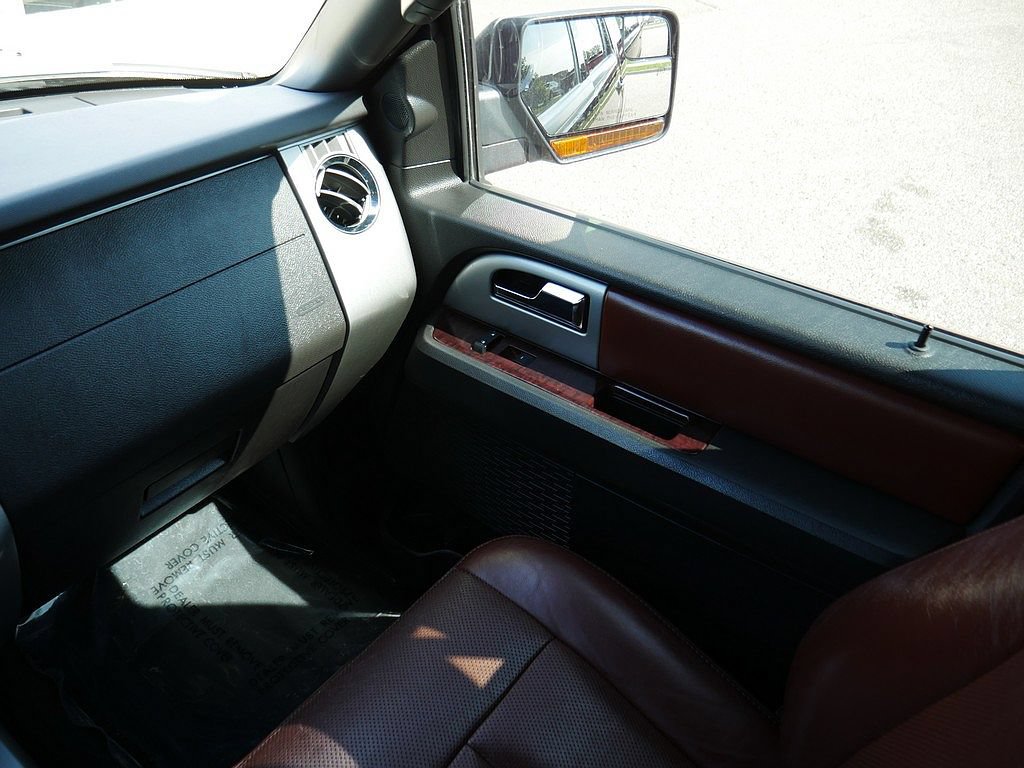 Used 2012 Ford Expedition King Ranch AWD/4WD image 26