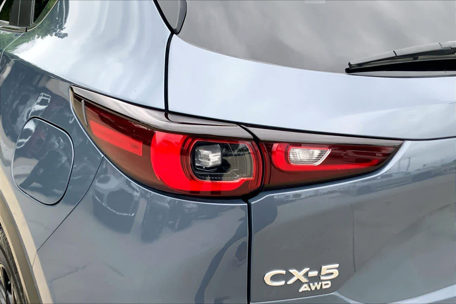 Used 2023 MAZDA CX-5 Carbon Edition image 28