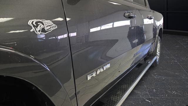 New 2026 RAM 1500 4x4 Crew Cab image 37