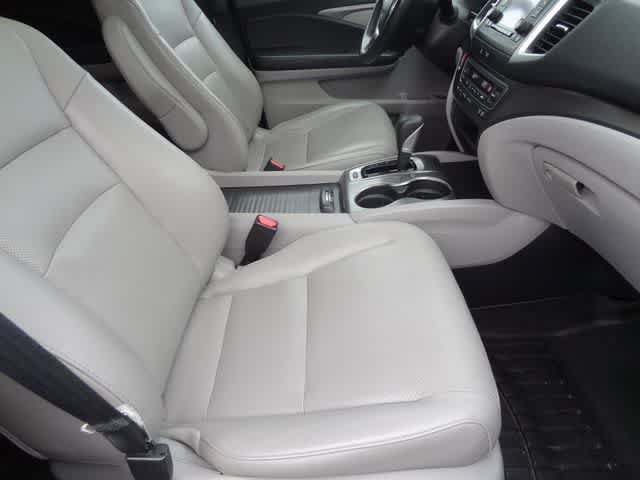 Used 2019 Honda Ridgeline RTL image 15
