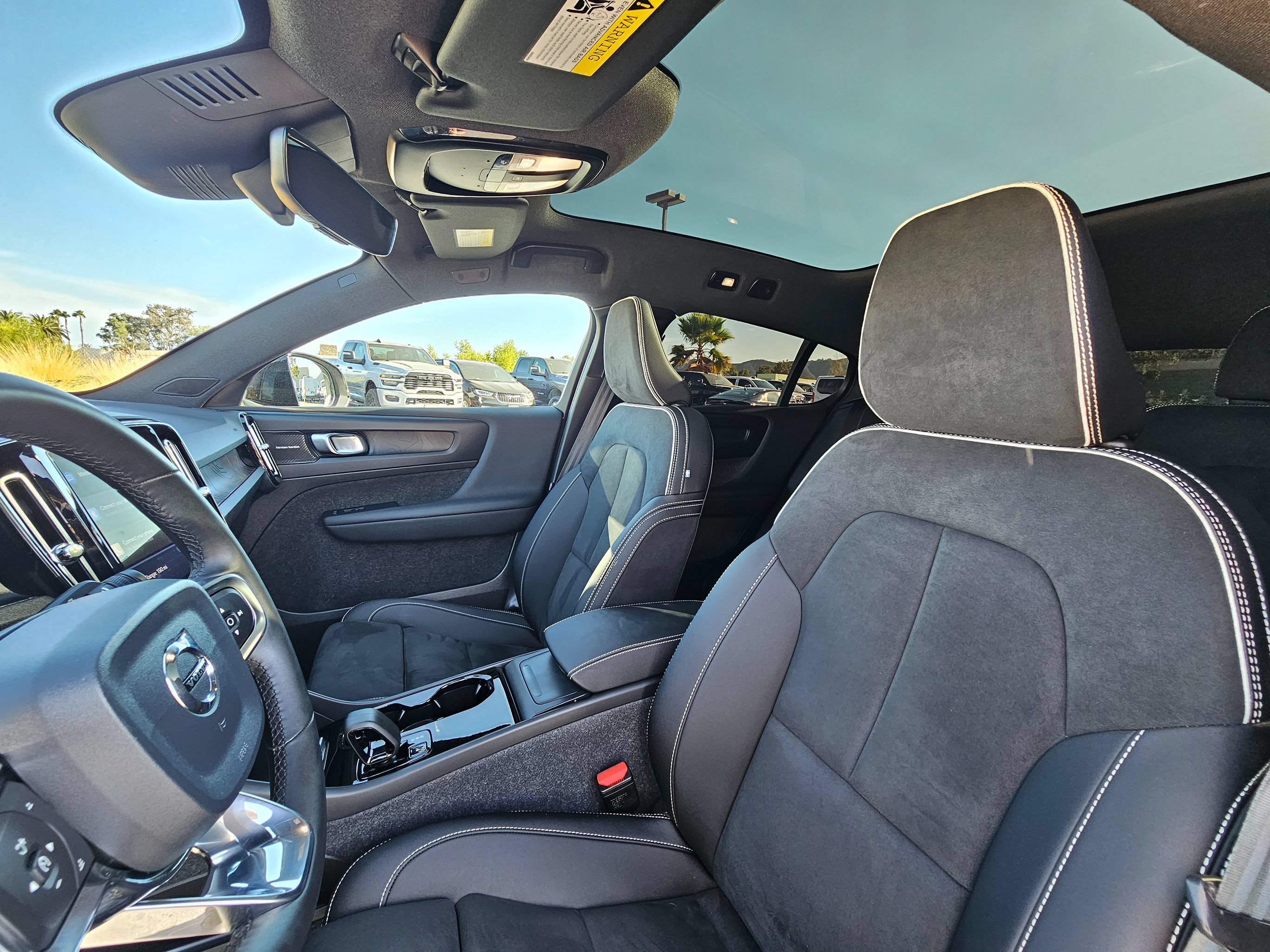 Used 2024 Volvo C40 P8 Recharge Ultimate w/ Protection Package Premier AWD/4WD image 19