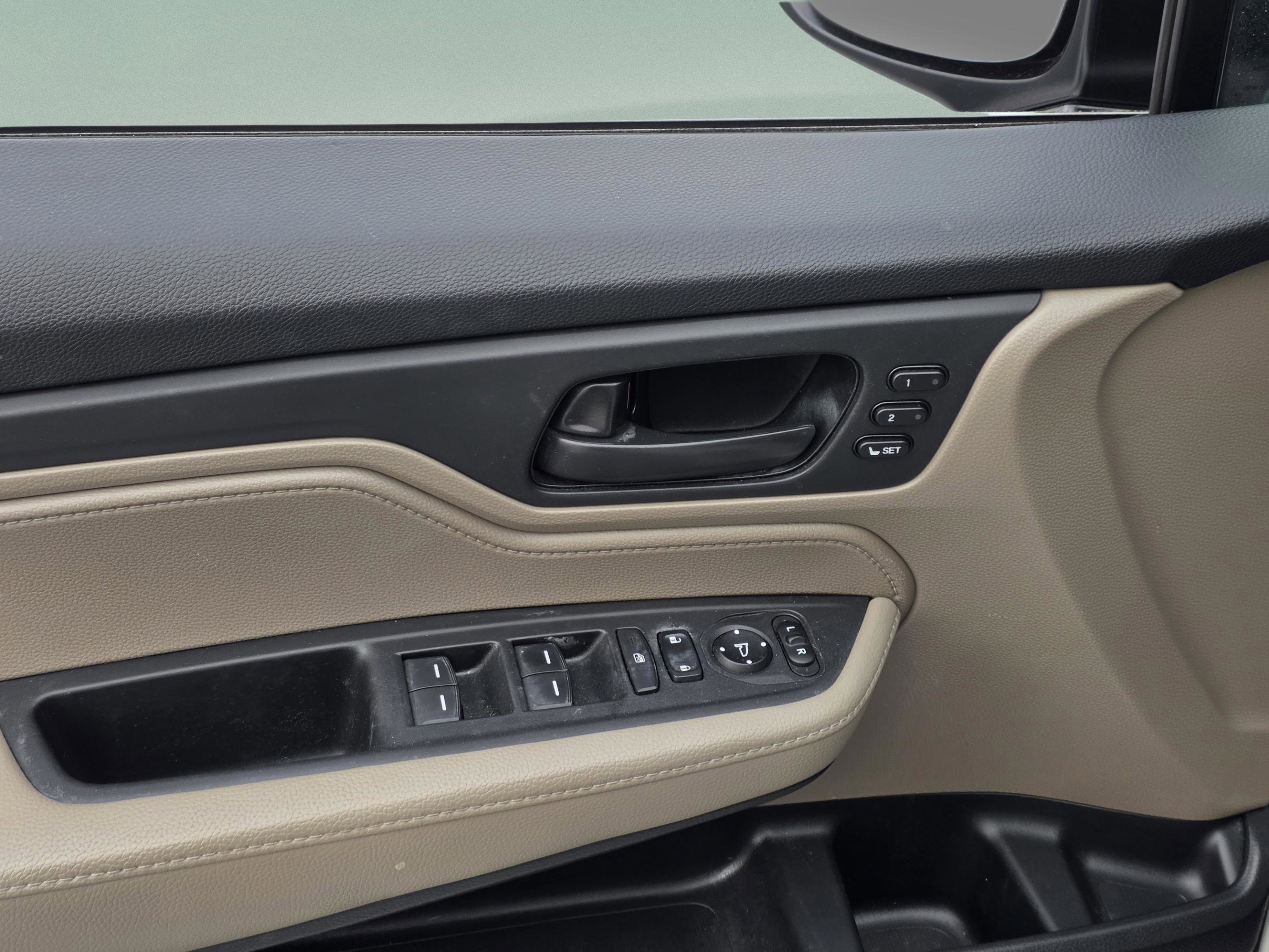 Used 2019 Honda Odyssey EX-L image 9