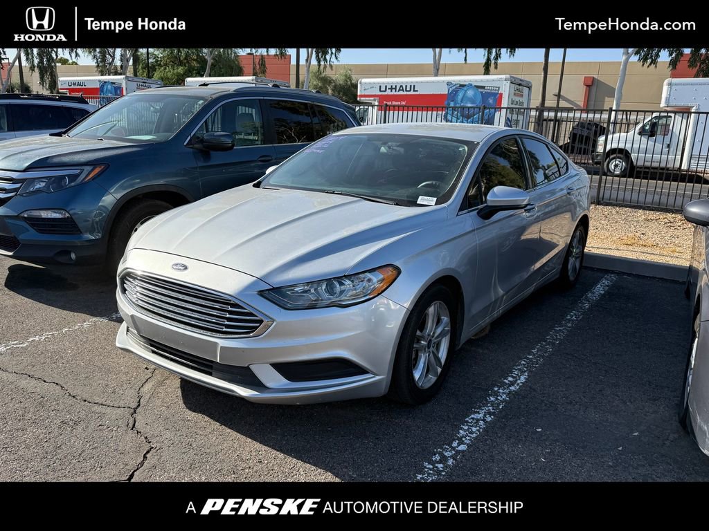 Used 2018 Ford Fusion SE w/ Fusion SE Technology Package FWD image 1