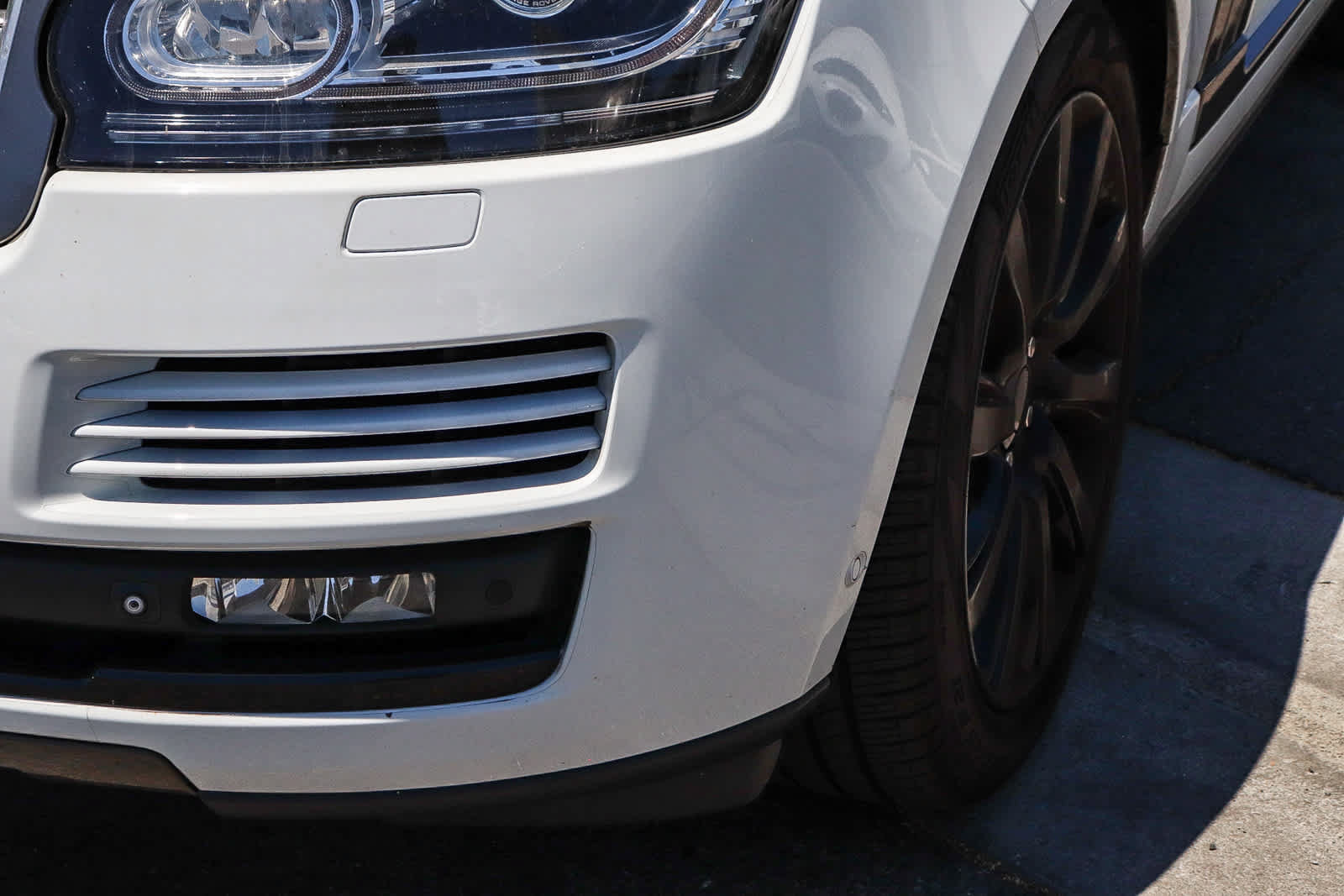 Used 2015 Land Rover Range Rover Supercharged AWD/4WD image 4