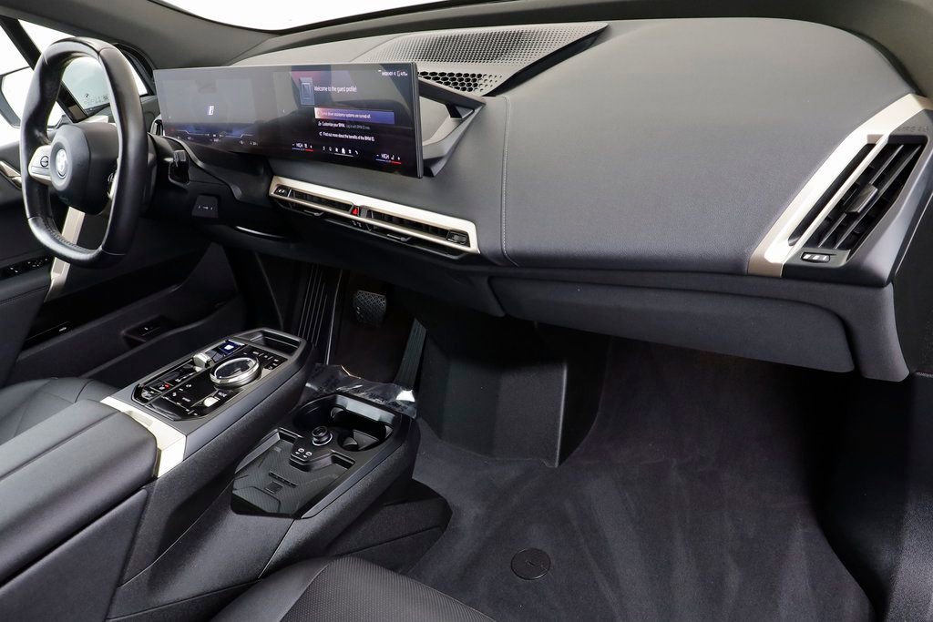 Used 2025 BMW iX xDrive50 image 22