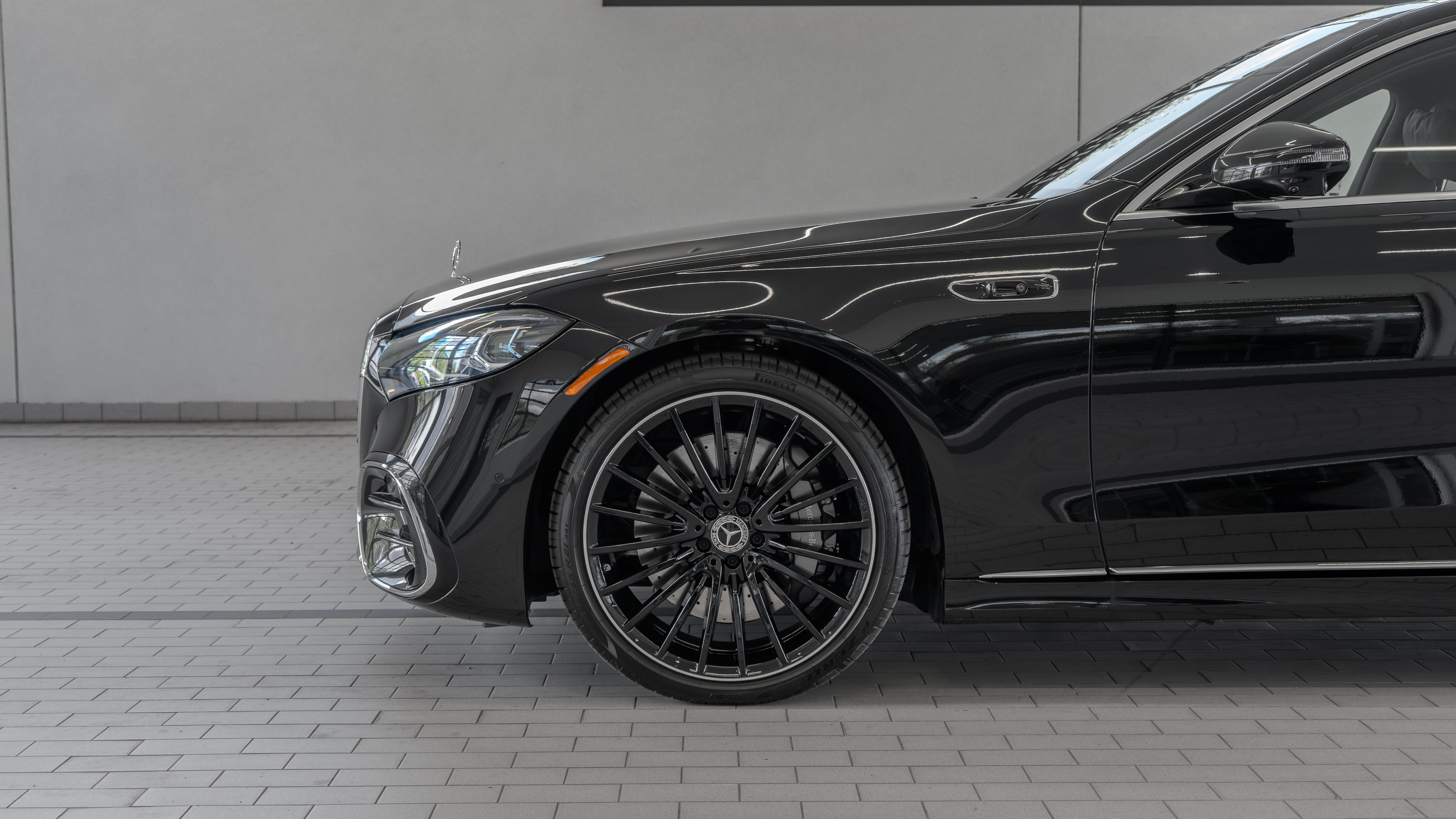 New 2027 Mercedes-Benz S 580 4MATIC Sedan image 4