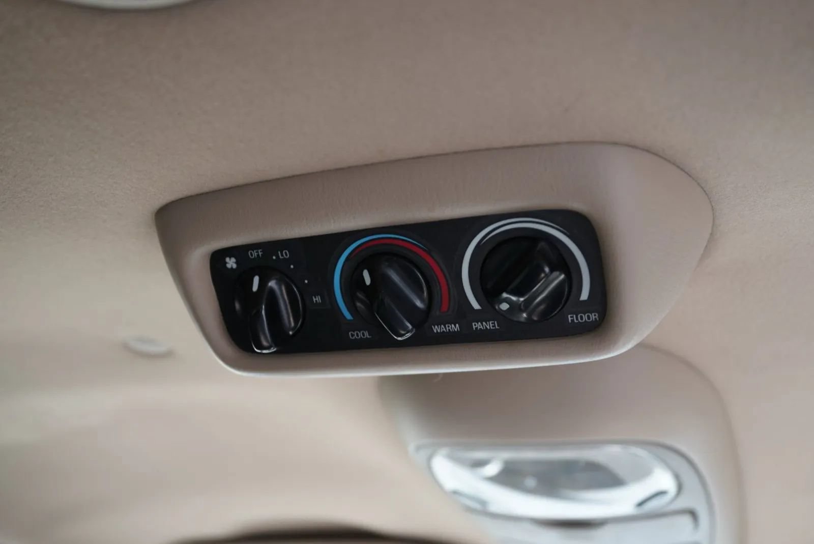 Used 2002 Ford Excursion Limited AWD/4WD image 36