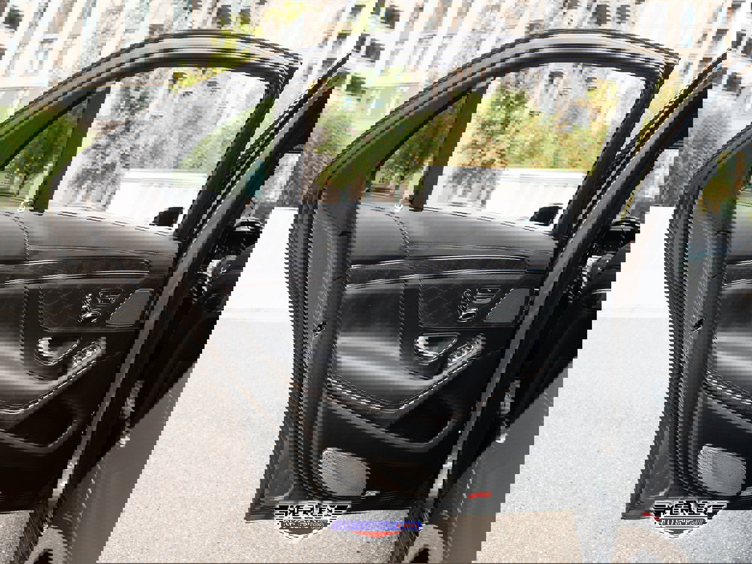 Used 2019 Mercedes-Benz S 560 4MATIC Sedan w/ Premium Package image 49