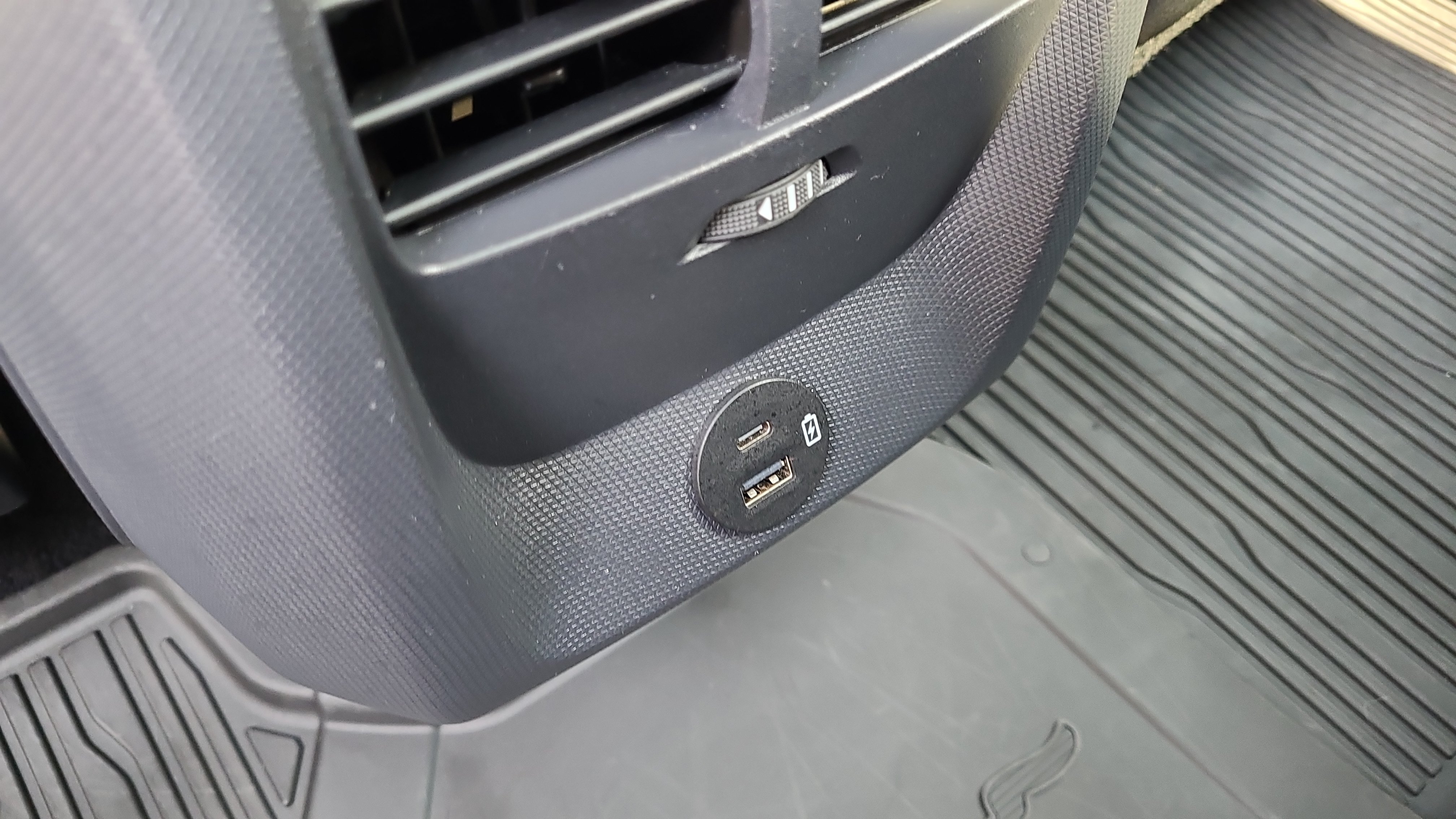 Used 2023 Ford Mustang Mach-E GT w/ GT Performance Edition AWD/4WD image 16