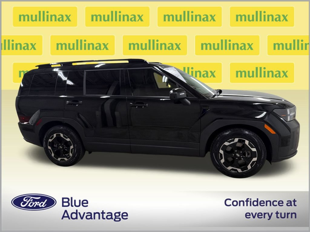 Used 2024 Hyundai Santa Fe SEL FWD image 3